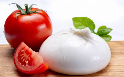 Manger de la mozzarella en étant enceinte : oui ou non ?