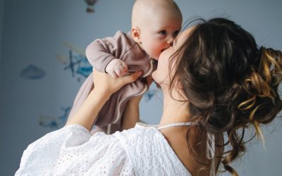 La première dent de votre bébé : 7 remèdes naturels
